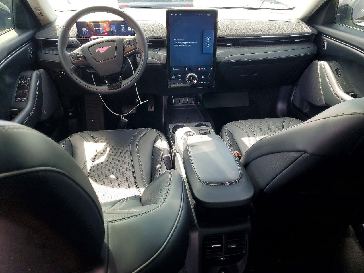 2024 Ford Mustang Mach-E Premium - zdjęcie 8