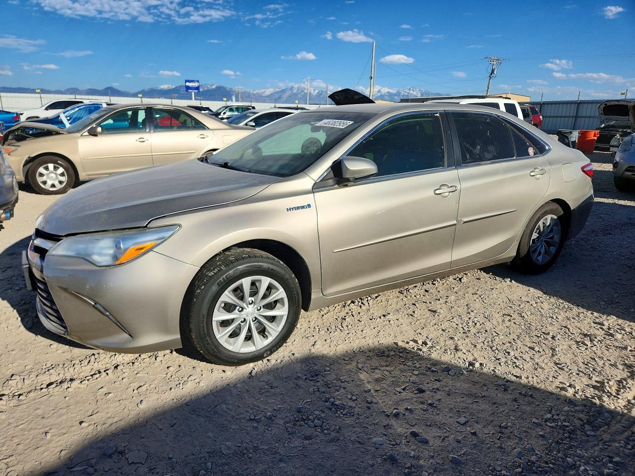 2015 Toyota Camry Hybrid Le - zdjęcie główne