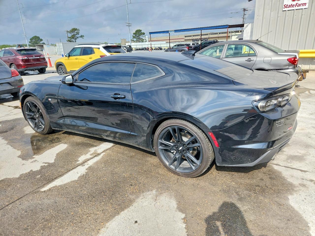 2021 Chevrolet Camaro Ls - zdjęcie 2