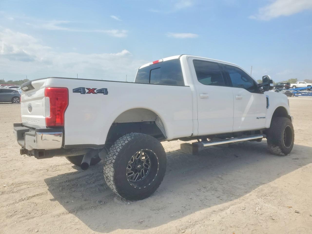 2019 Ford F250 Super Duty - zdjęcie 3