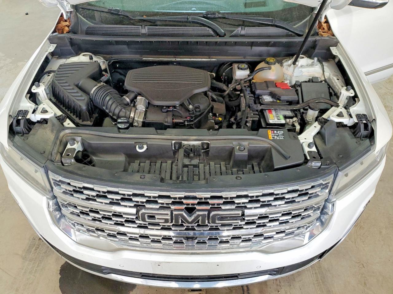 2021 GMC Acadia Denali - zdjęcie 12