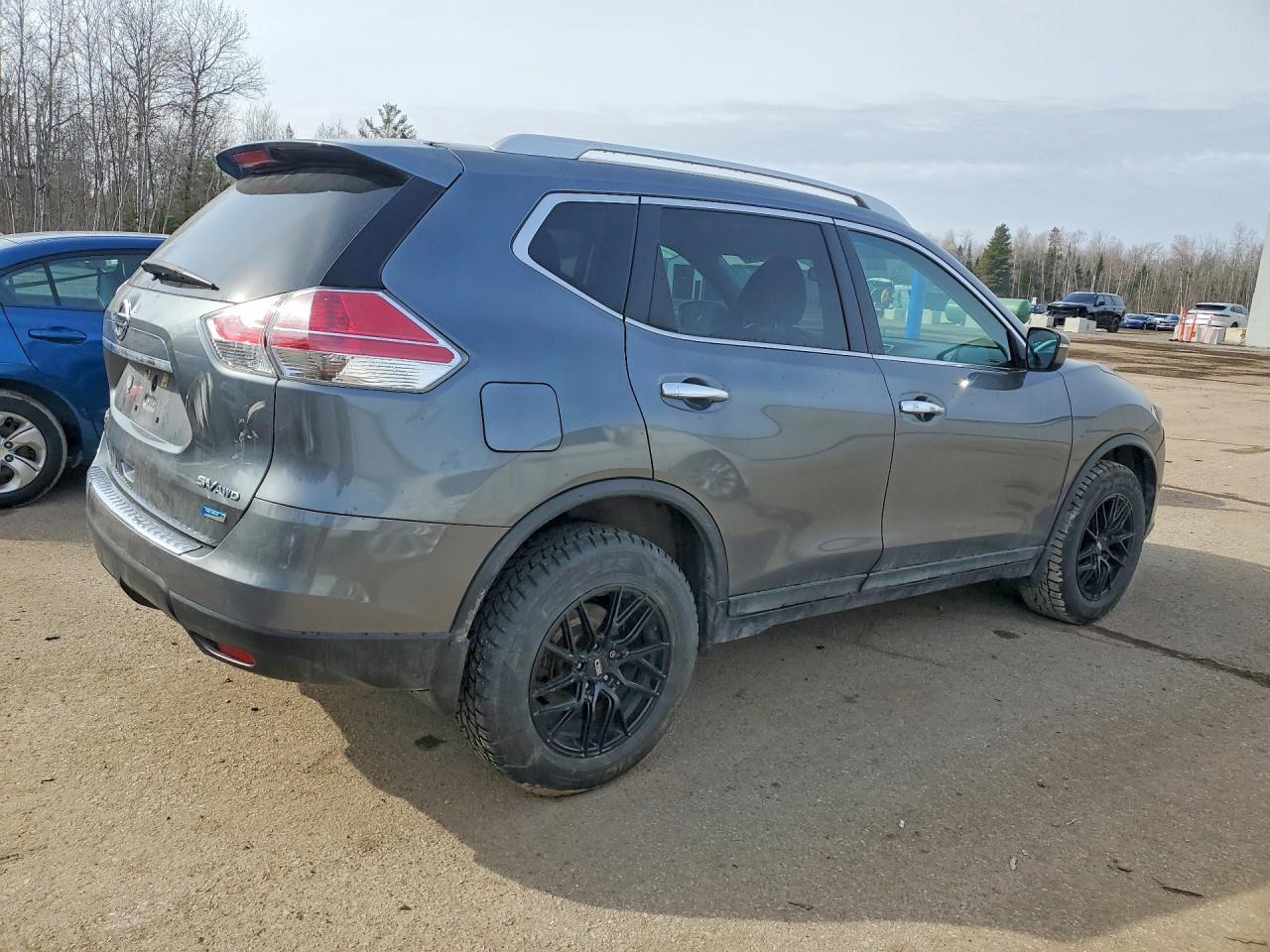 2015 Nissan Rogue S - zdjęcie 3