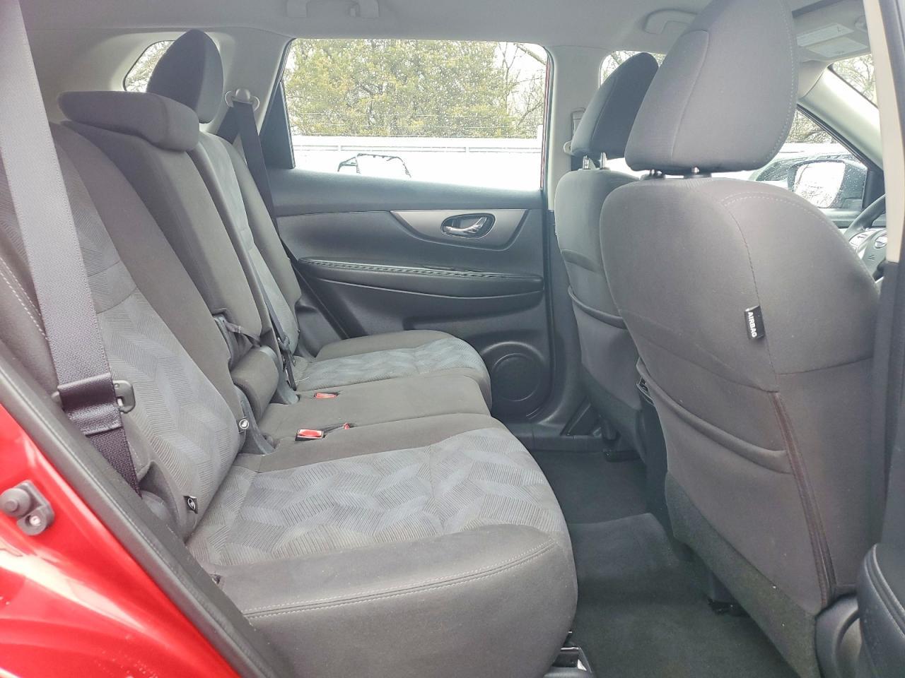 2016 Nissan Rogue S - zdjęcie 11