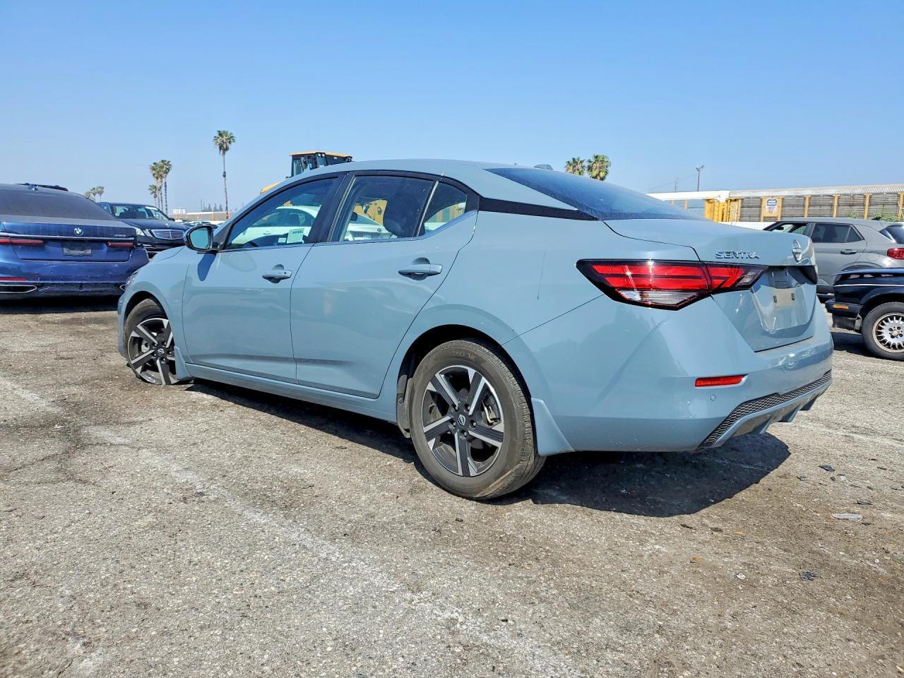 2024 Nissan Sentra Sv - zdjęcie 2