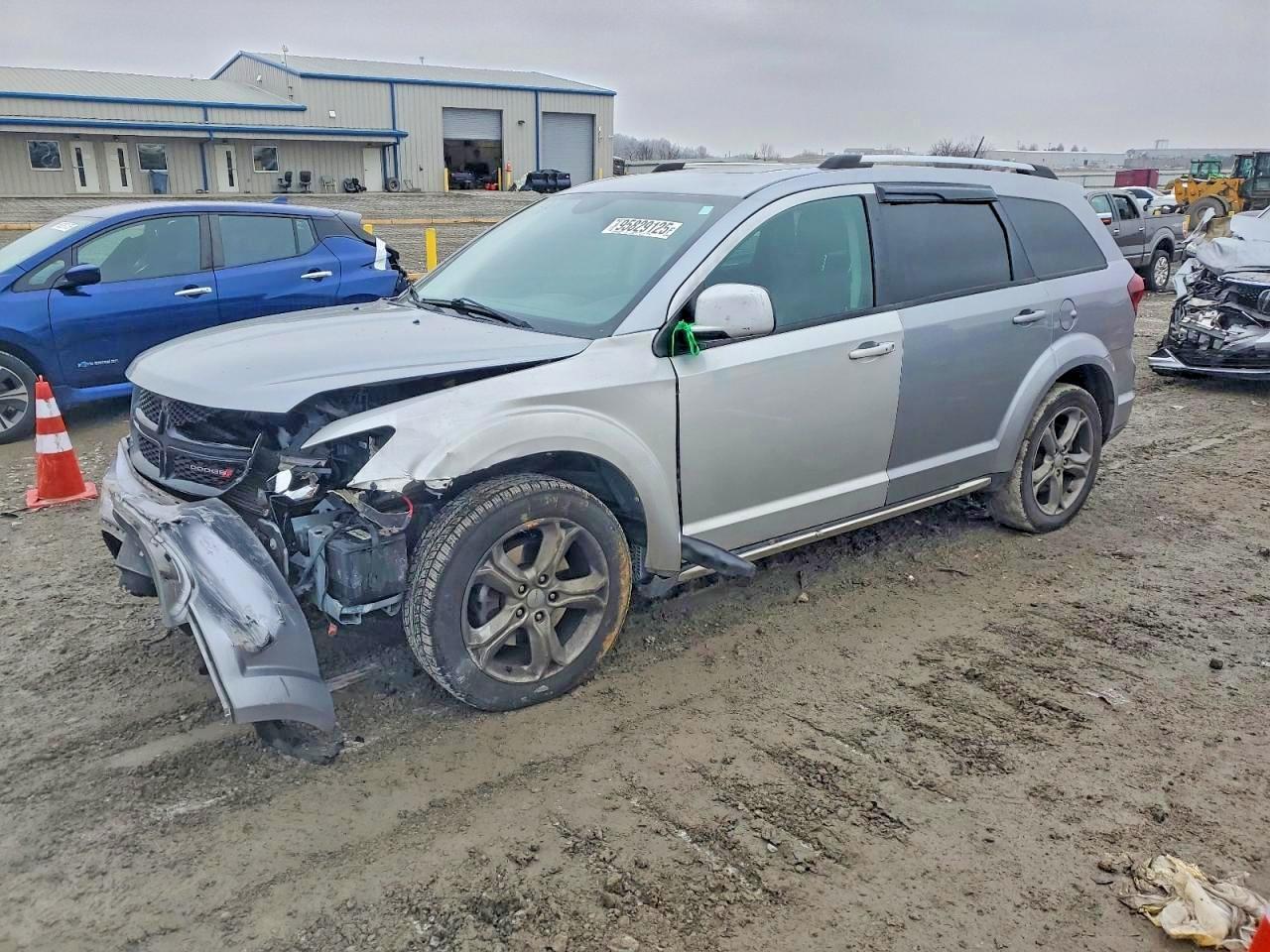 2017 Dodge Journey Crossroad - zdjęcie główne