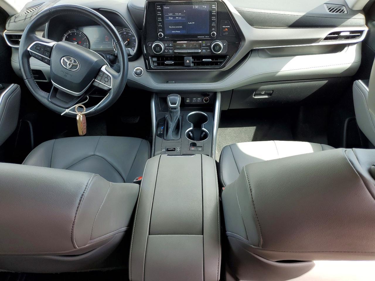 2022 Toyota Highlander Xle - zdjęcie 8