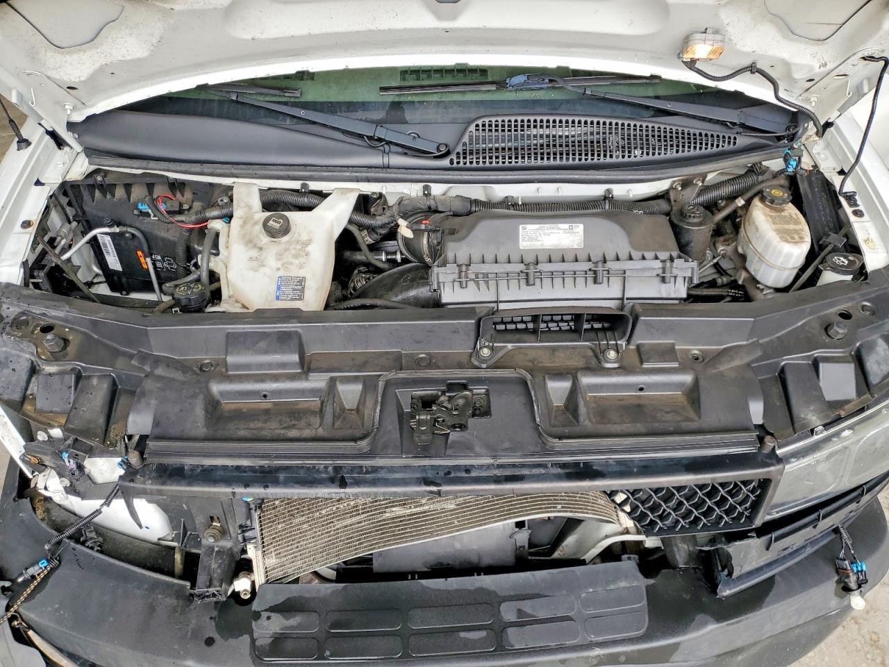 2018 Chevrolet Express G2500 - zdjęcie 12