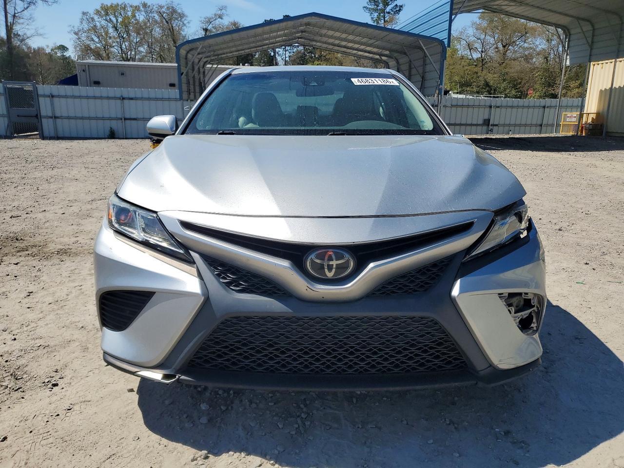2018 Toyota Camry Se - zdjęcie 5
