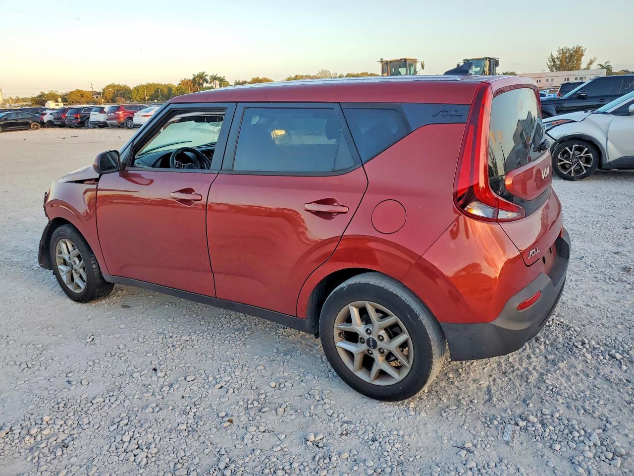 2022 Kia Soul Lx - zdjęcie 2