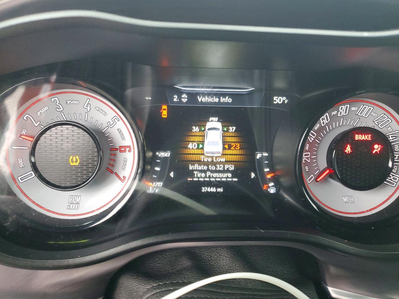 2021 Dodge Challenger R - zdjęcie 9