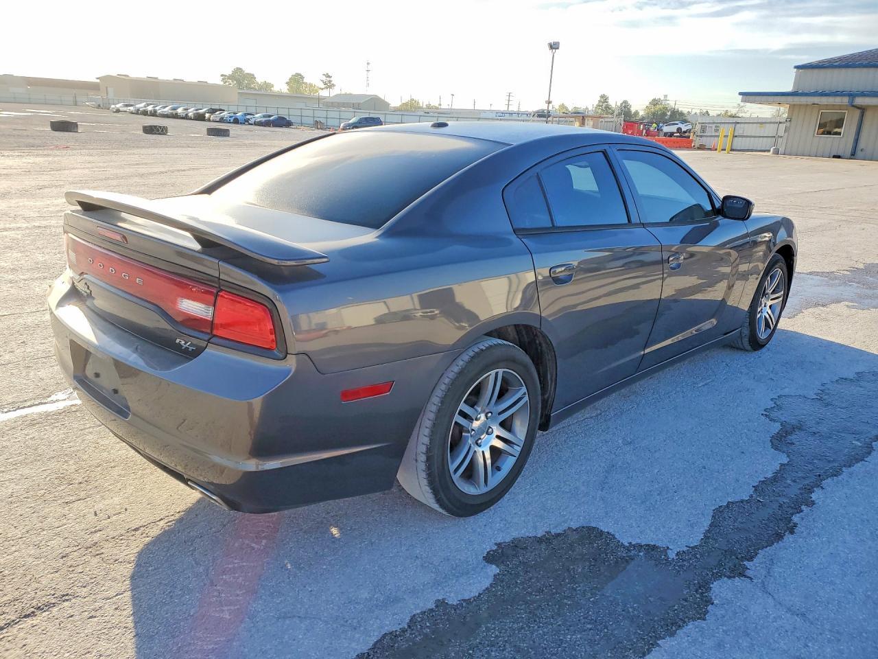 2013 Dodge Charger R - zdjęcie 3