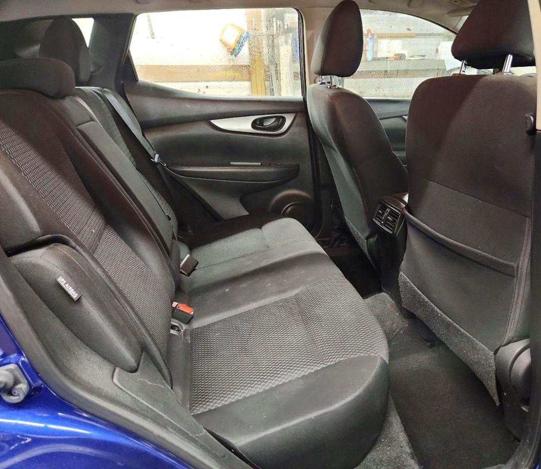 2022 Nissan Rogue Sport S - zdjęcie 11