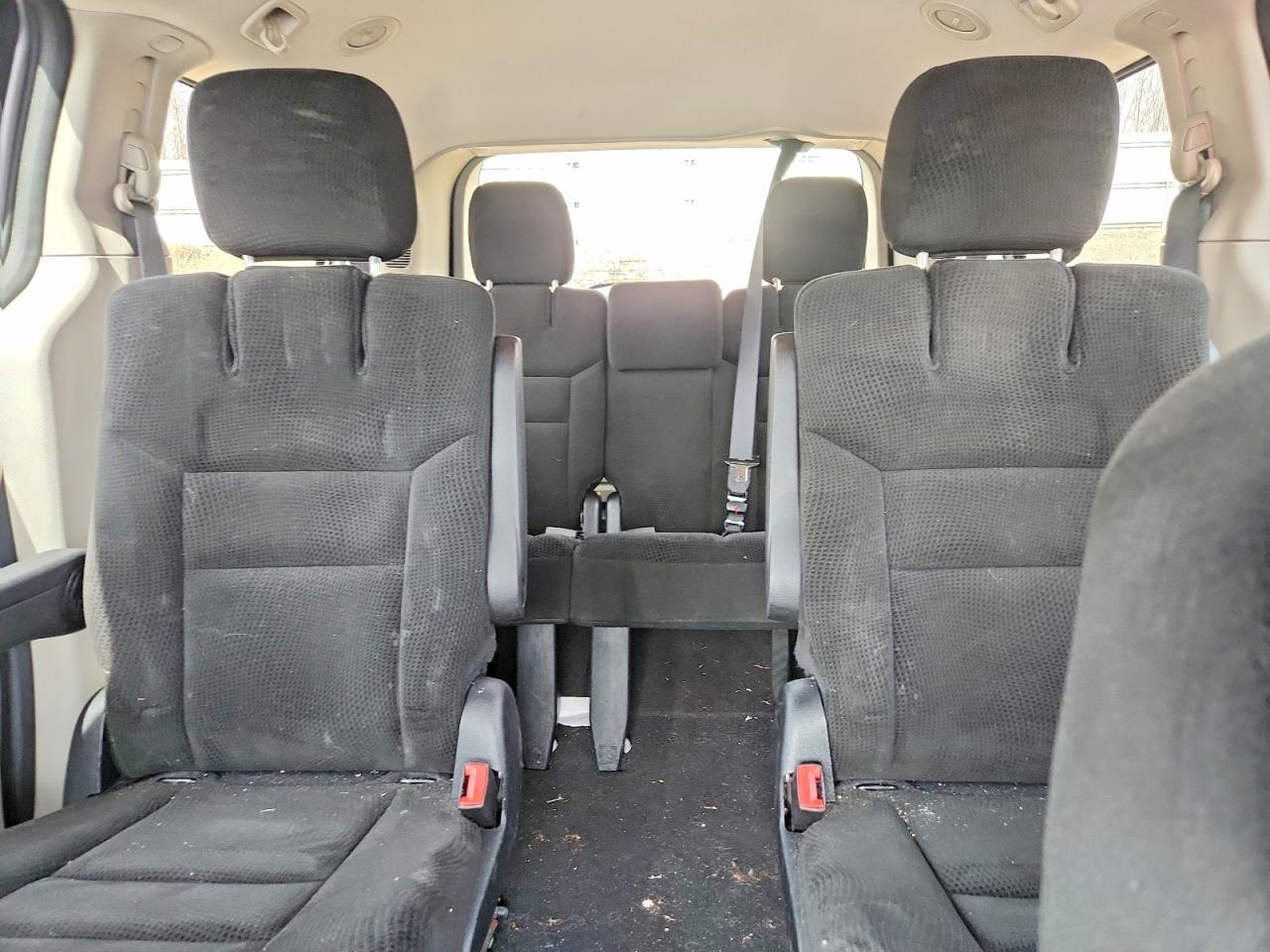 2016 Dodge Grand Caravan Se - zdjęcie 10