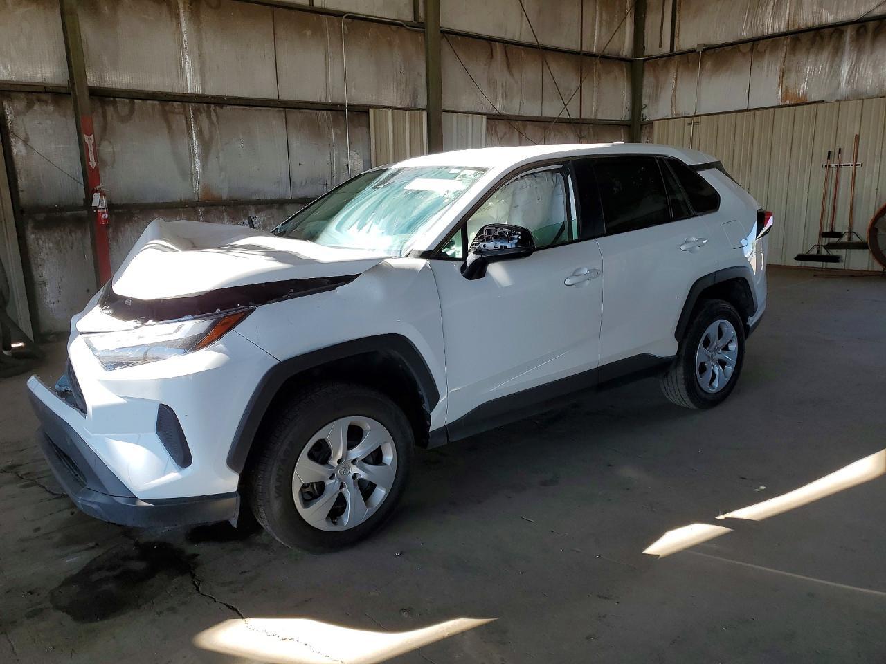 2024 Toyota Rav4 Le - zdjęcie główne