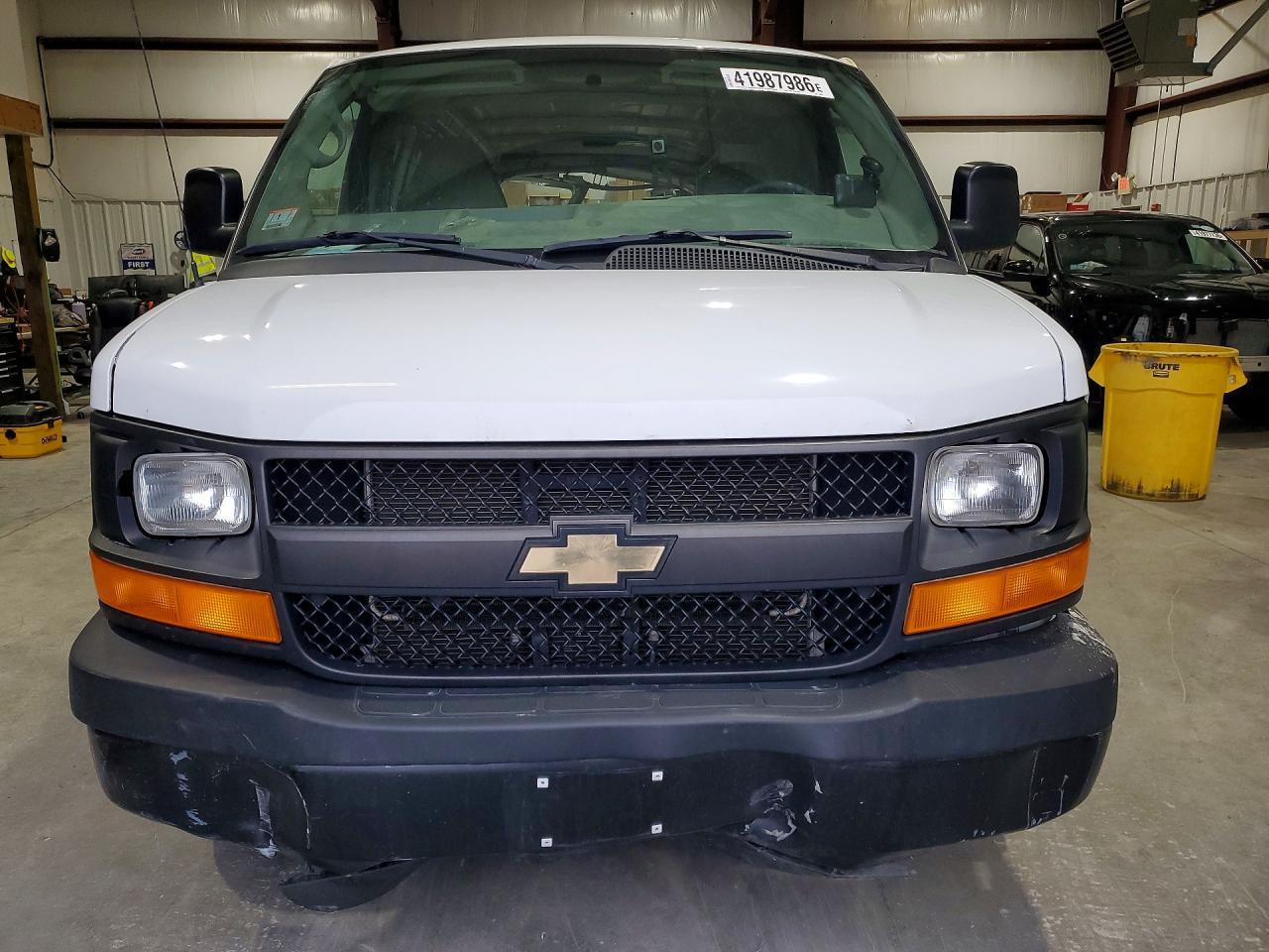 2014 Chevrolet Express G2500 - zdjęcie 5