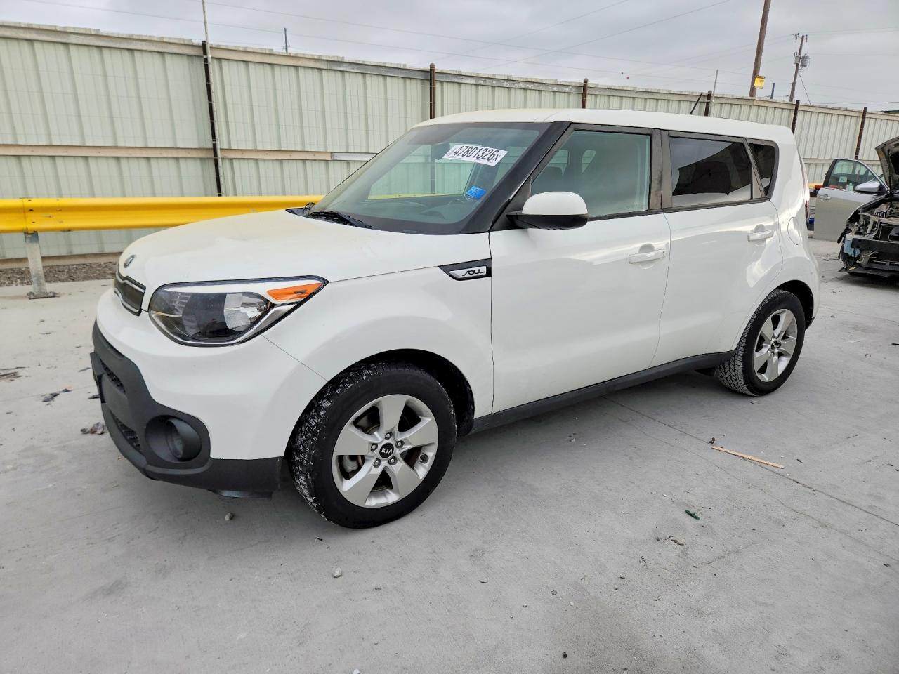 2017 Kia Soul Base - zdjęcie główne