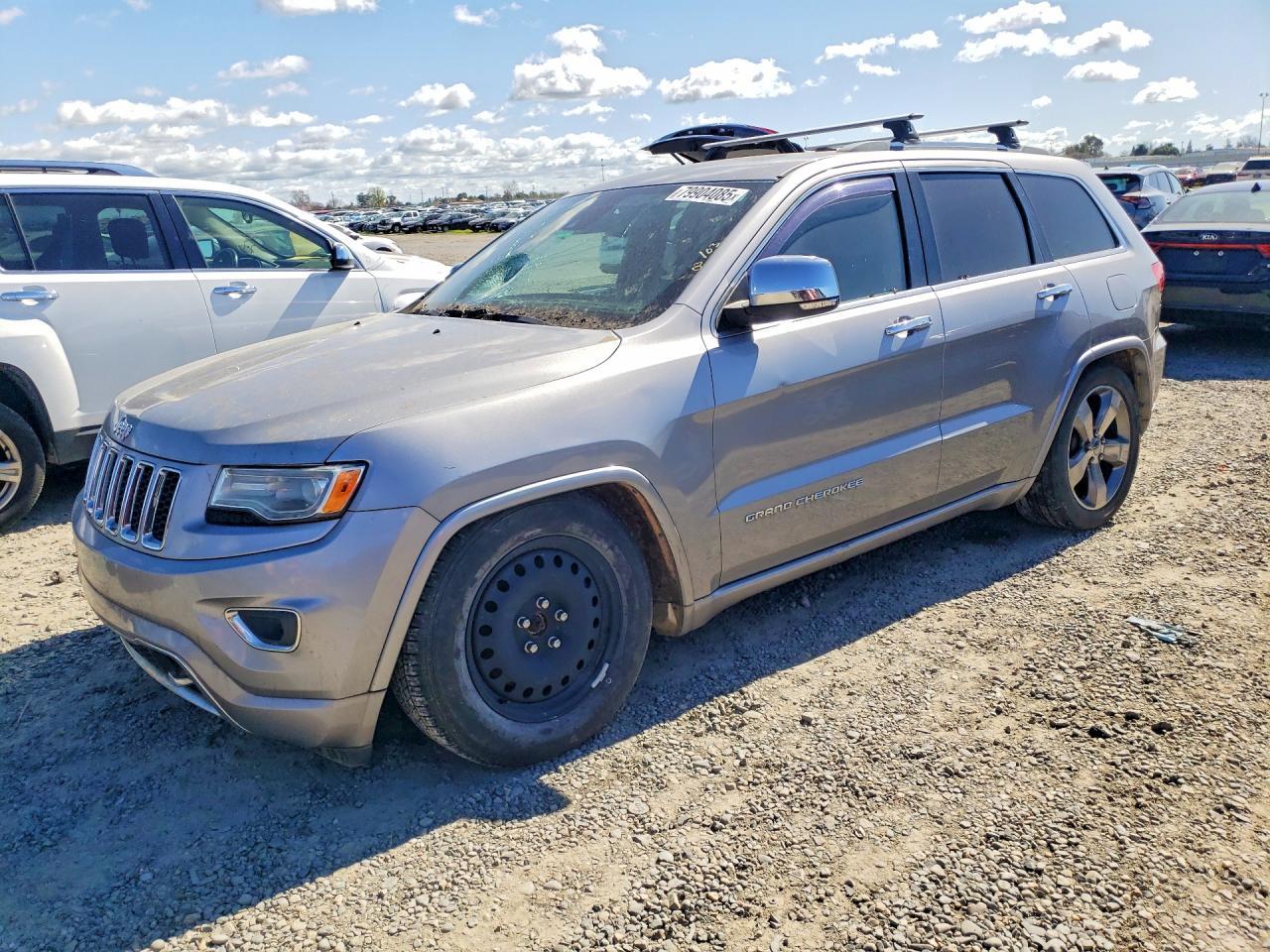 2015 Jeep Grand Cherokee Overland - zdjęcie główne