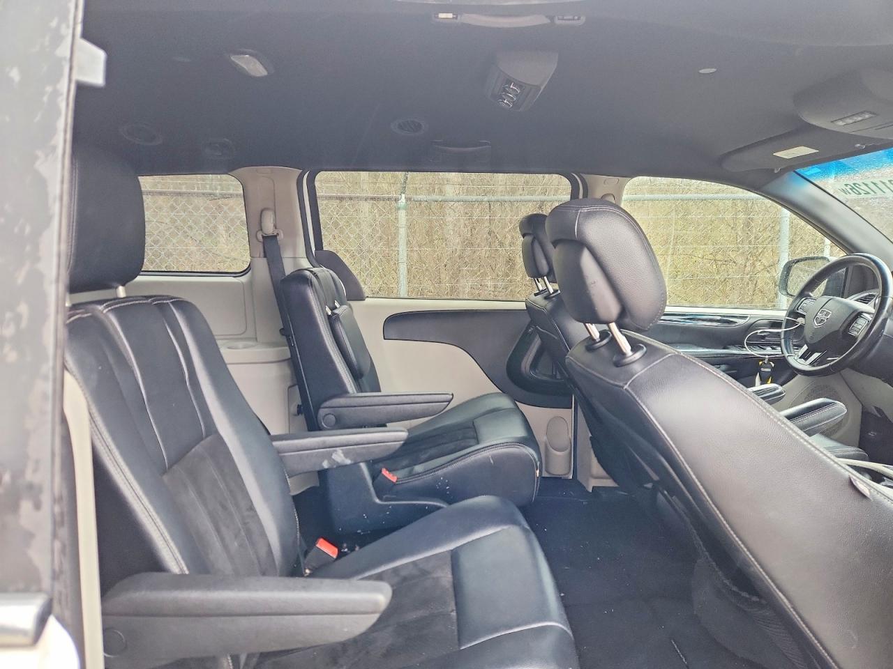 2017 Dodge Grand Caravan Sxt - zdjęcie 11