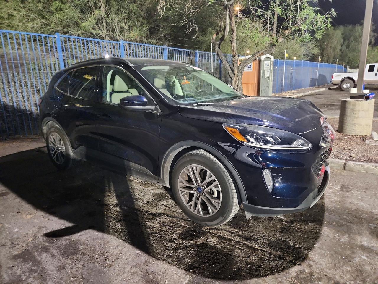 2021 Ford Escape Sel - zdjęcie 4
