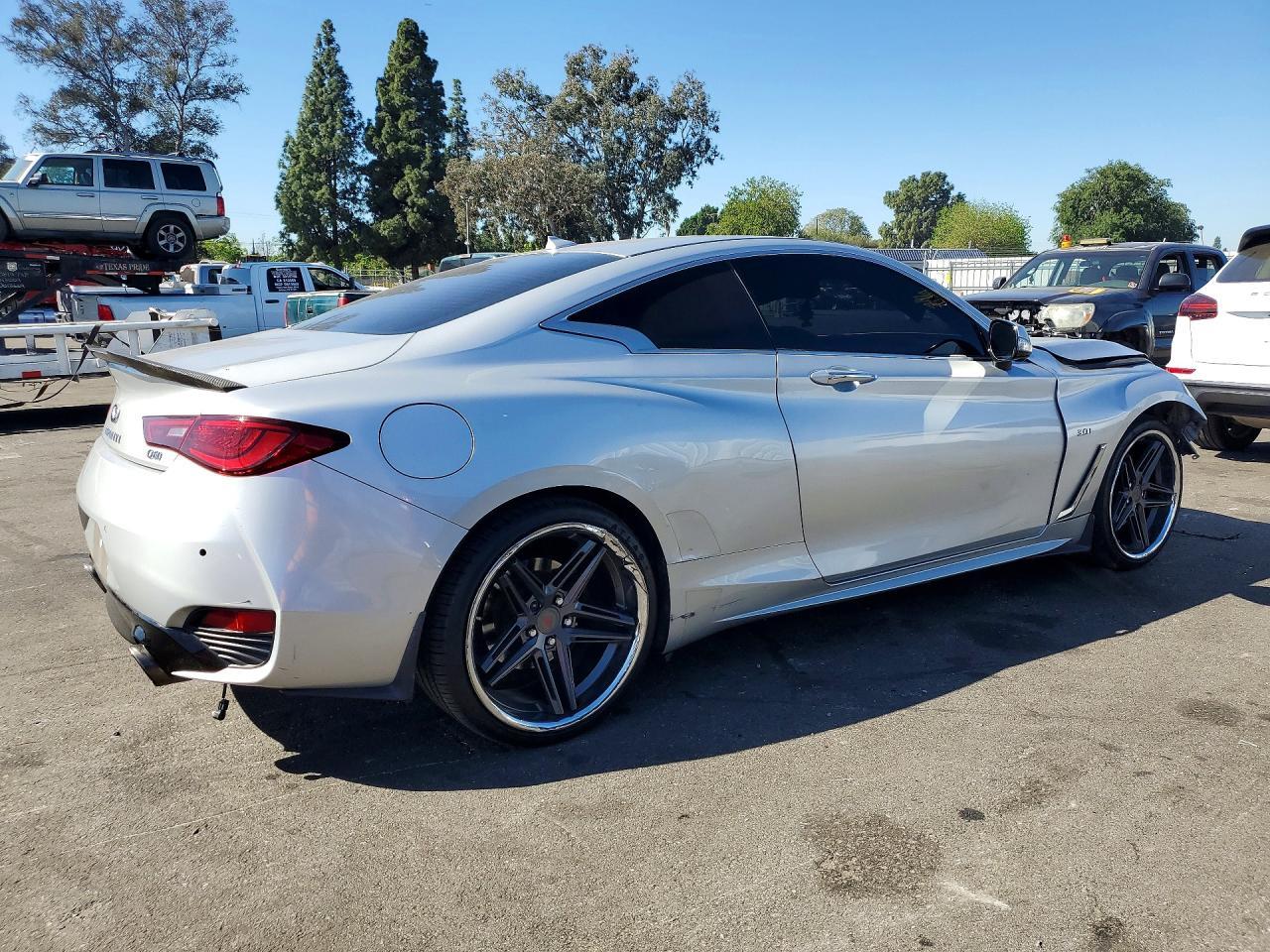 2017 Infiniti Q60 3.0T Premium - zdjęcie 3