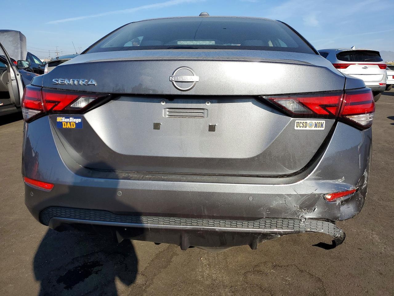 2025 Nissan Sentra Sv - zdjęcie 6