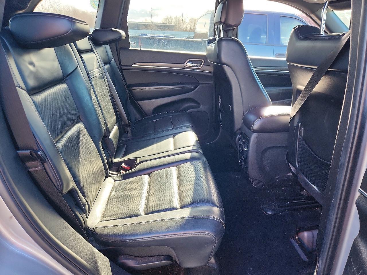 2015 Jeep Grand Cherokee Limited - zdjęcie 11