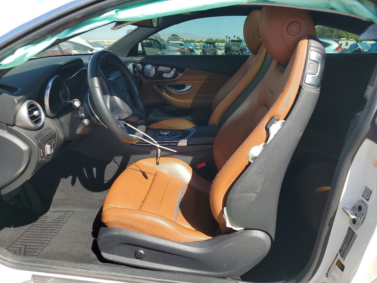 2017 Mercedes-Benz C 300 - zdjęcie 7