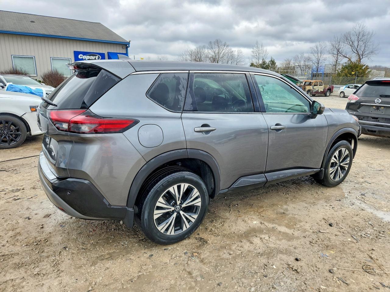 2021 Nissan Rogue Sv - zdjęcie 3