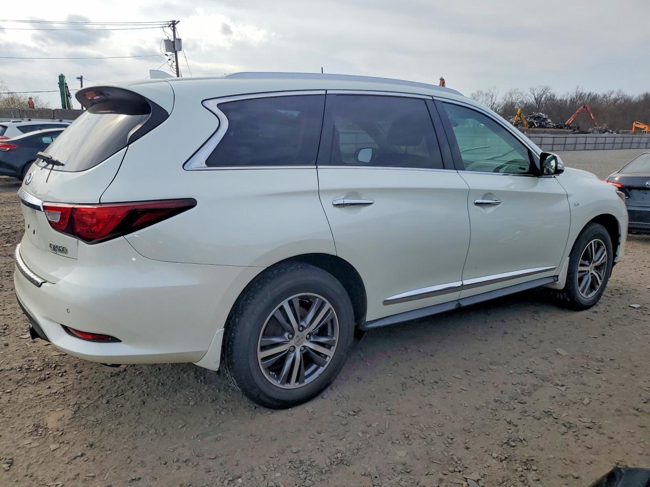 2017 Infiniti Qx60 - zdjęcie 3