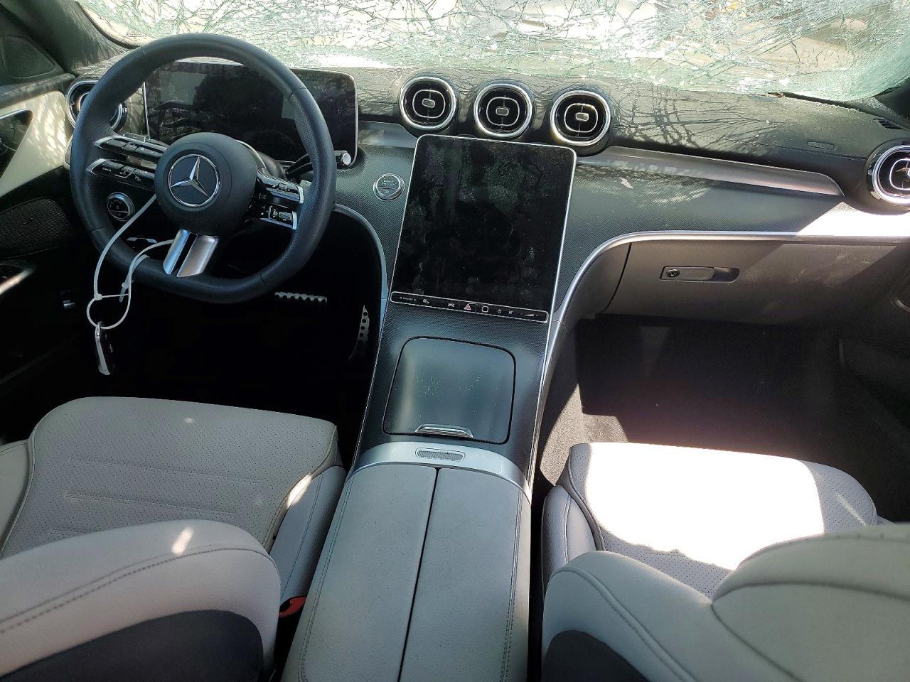 2023 Mercedes-Benz C 300 - zdjęcie 8
