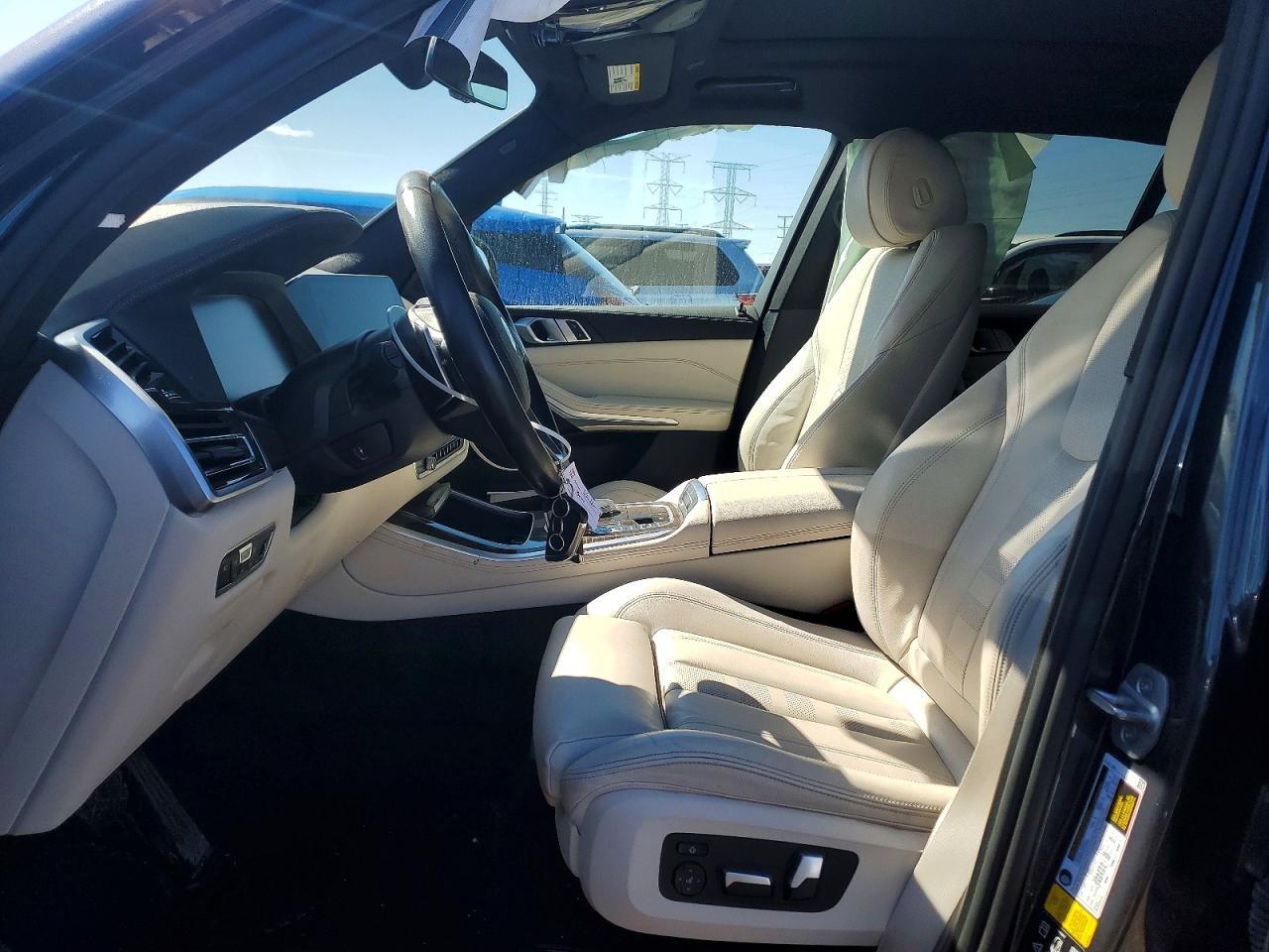2021 BMW Motorrad X5 - zdjęcie 7