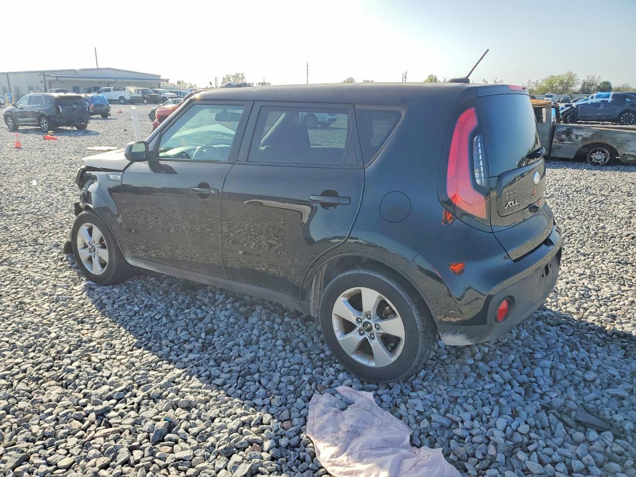 2017 Kia Soul Base - zdjęcie 2