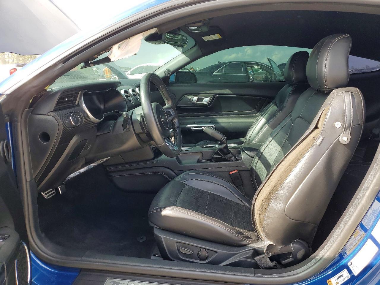 2022 Ford Mustang Gt - zdjęcie 7