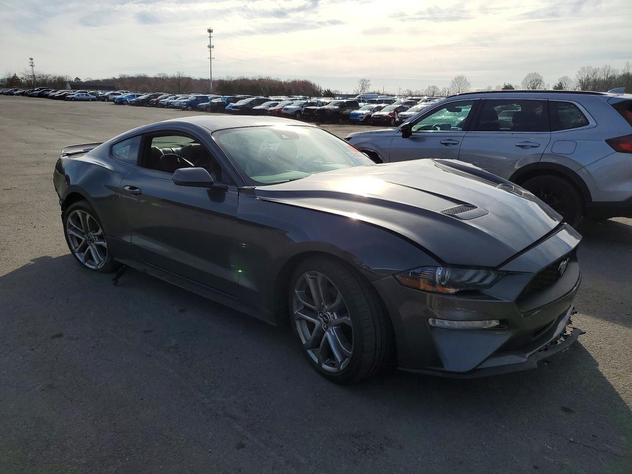 2019 Ford Mustang - zdjęcie 4