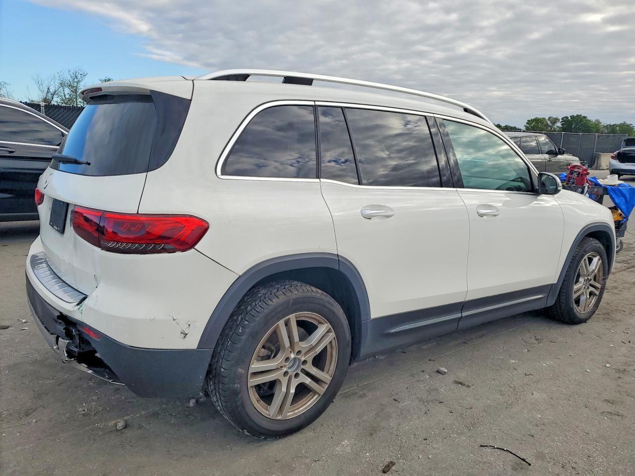 2020 Mercedes-Benz Glb 250 - zdjęcie 3