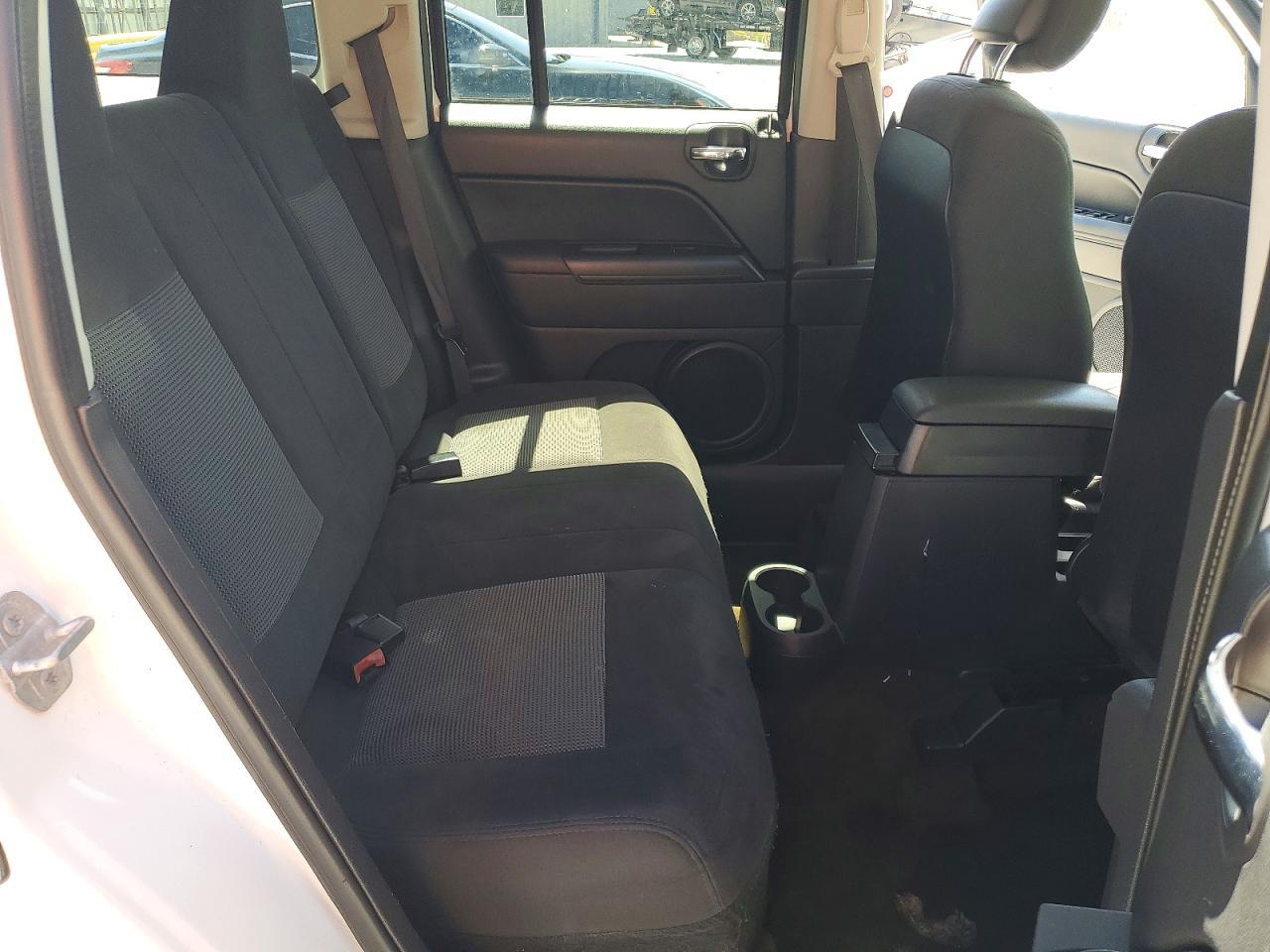 2017 Jeep Patriot Sport - zdjęcie 11