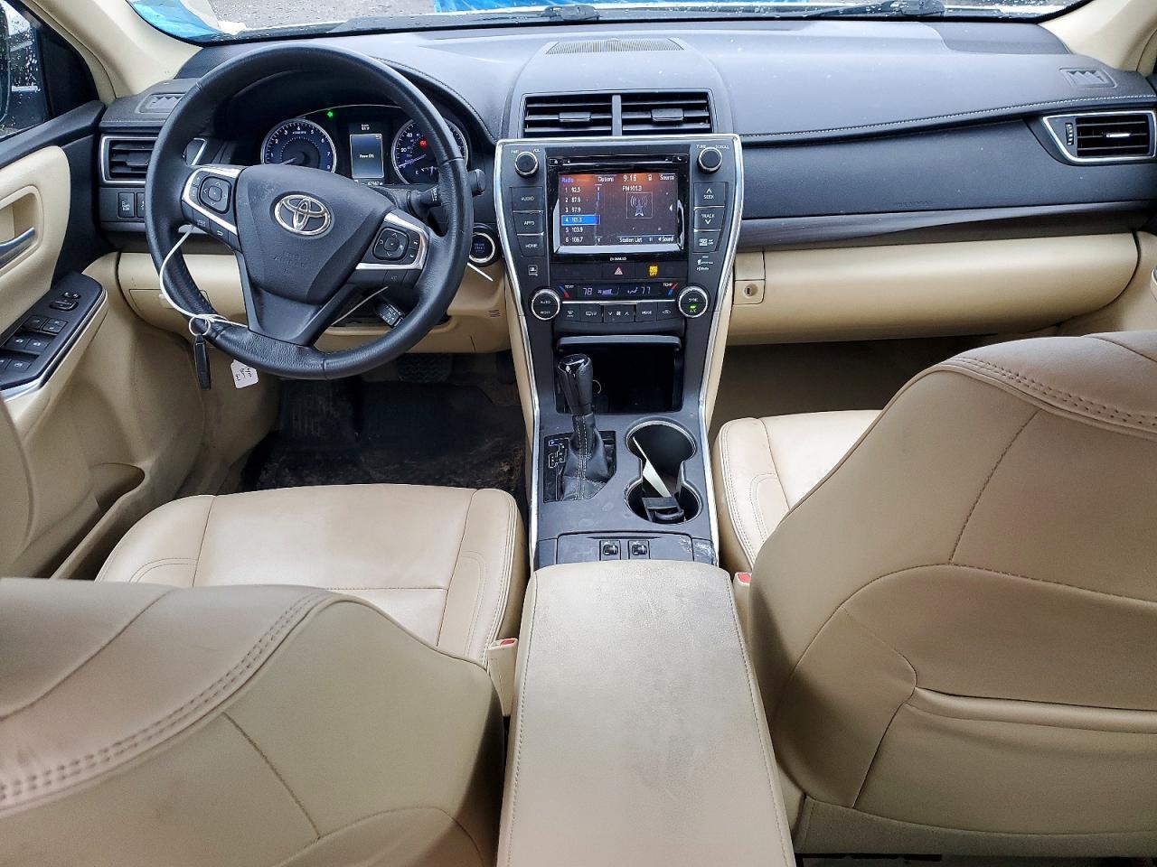 2017 Toyota Camry Xle - zdjęcie 8