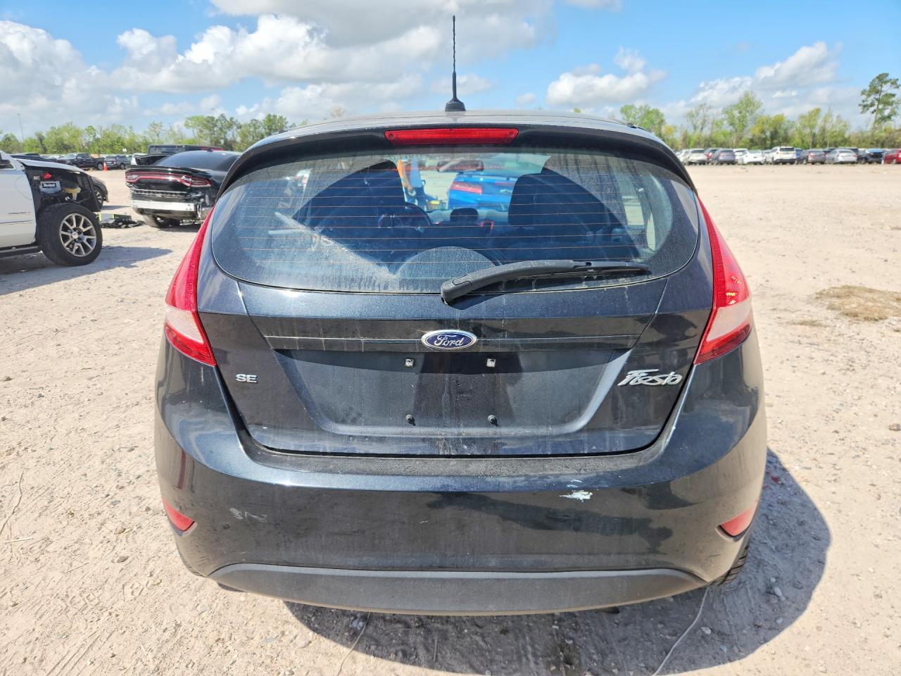 2013 Ford Fiesta Se - zdjęcie 6