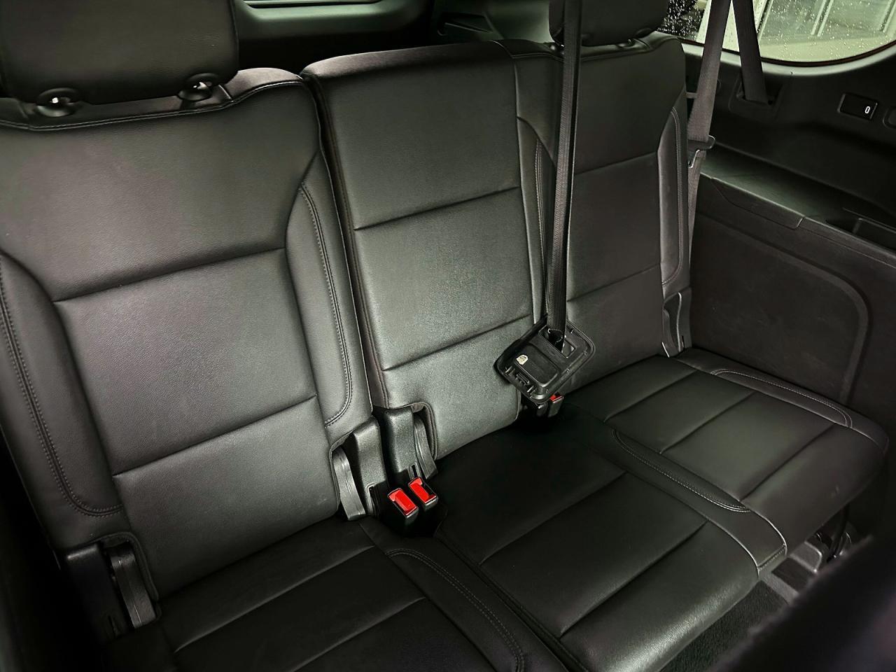 2021 Chevrolet Suburban K1500 Lt - zdjęcie 12