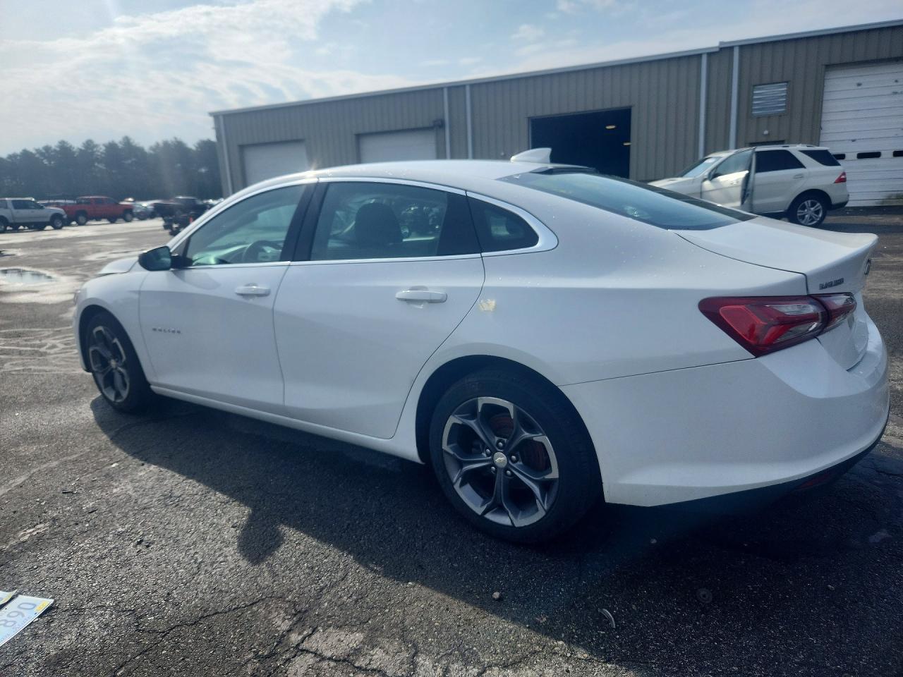 2021 Chevrolet Malibu Lt - zdjęcie 2