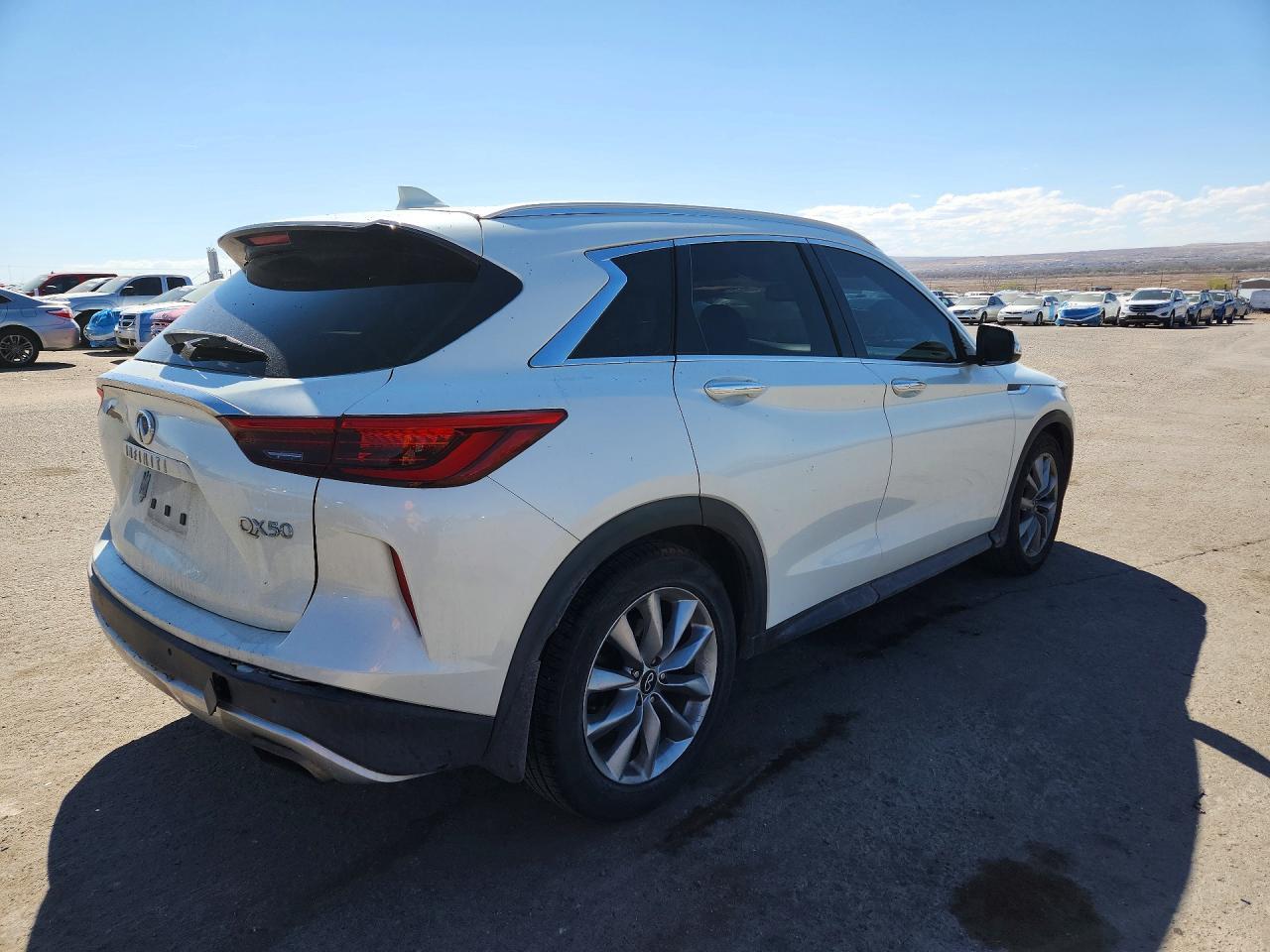 2020 Infiniti Qx50 Luxe - zdjęcie 3