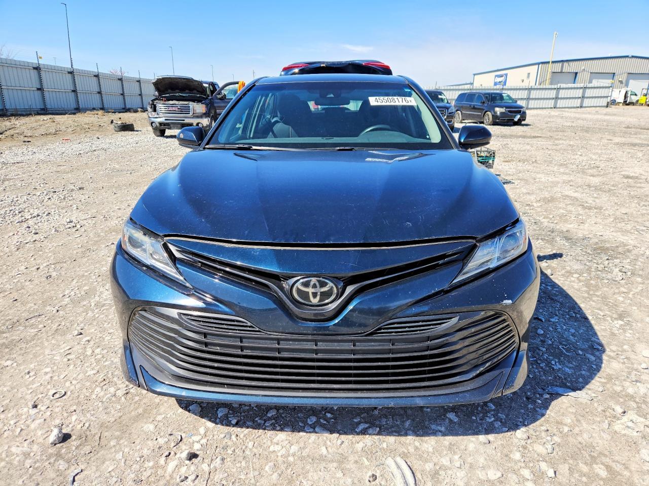 2018 Toyota Camry Le - zdjęcie 5