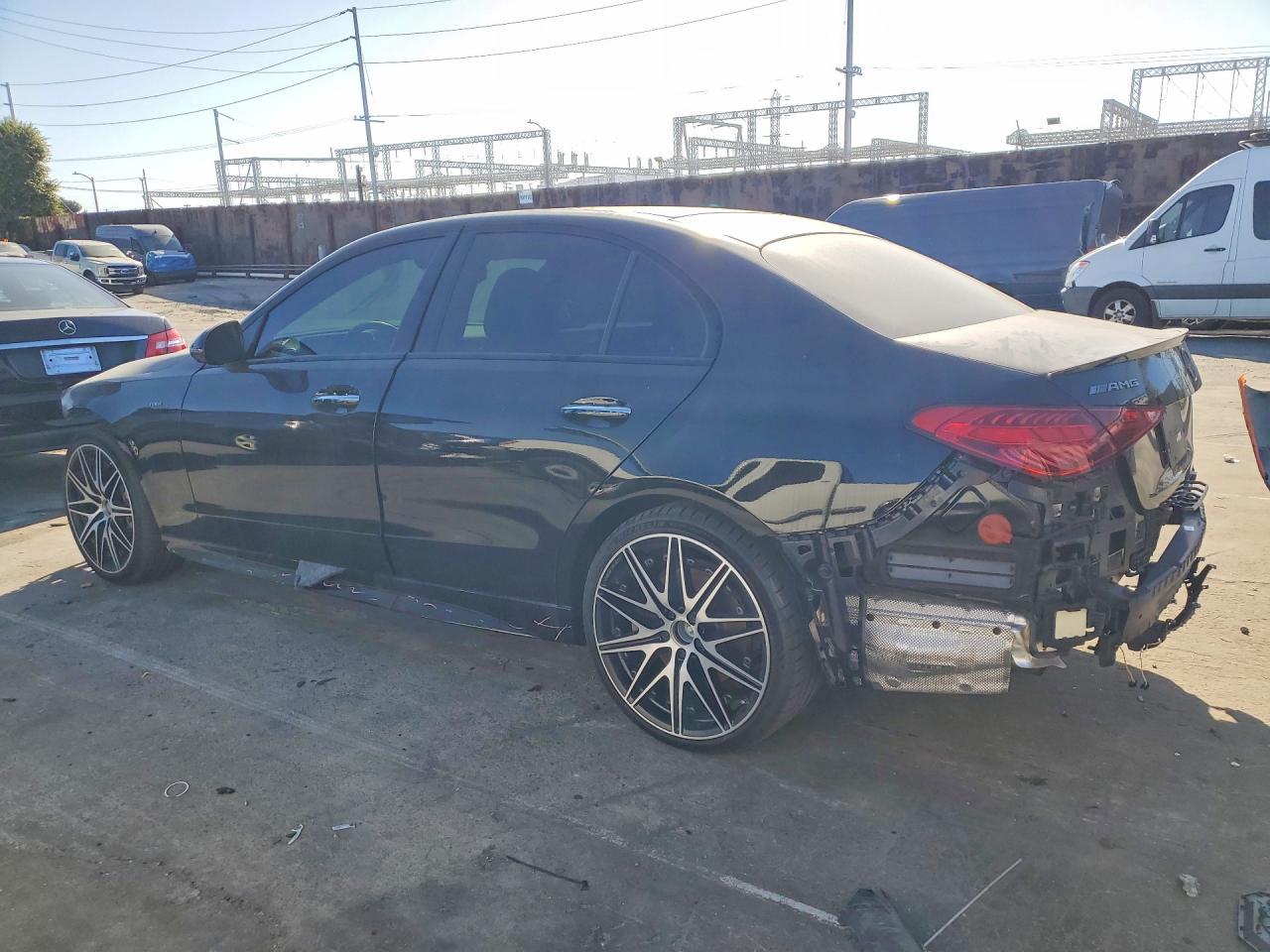 2025 Mercedes-Benz C 43 Amg - zdjęcie 2