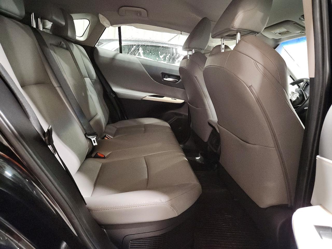 2021 Toyota Venza Xle - zdjęcie 11