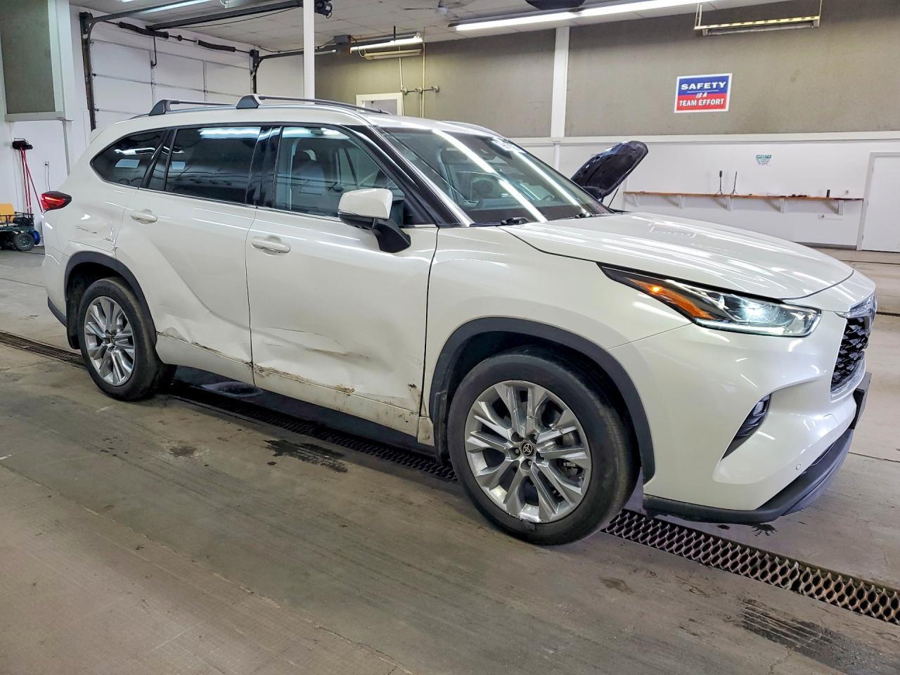 2020 Toyota Highlander Limited - zdjęcie 4