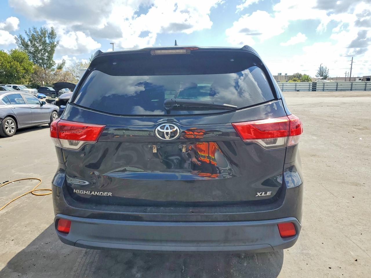 2019 Toyota Highlander Xle - zdjęcie 6
