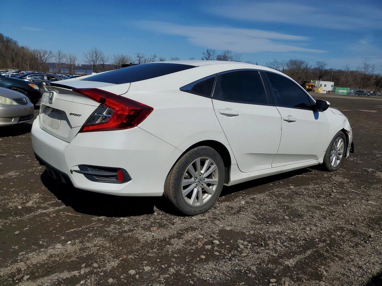 2021 Honda Civic Sport - zdjęcie 3