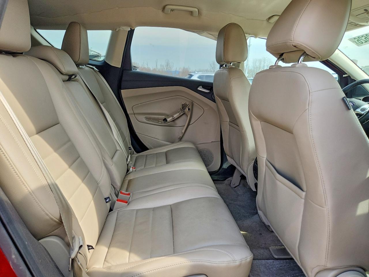 2014 Ford Escape Titanium - zdjęcie 11