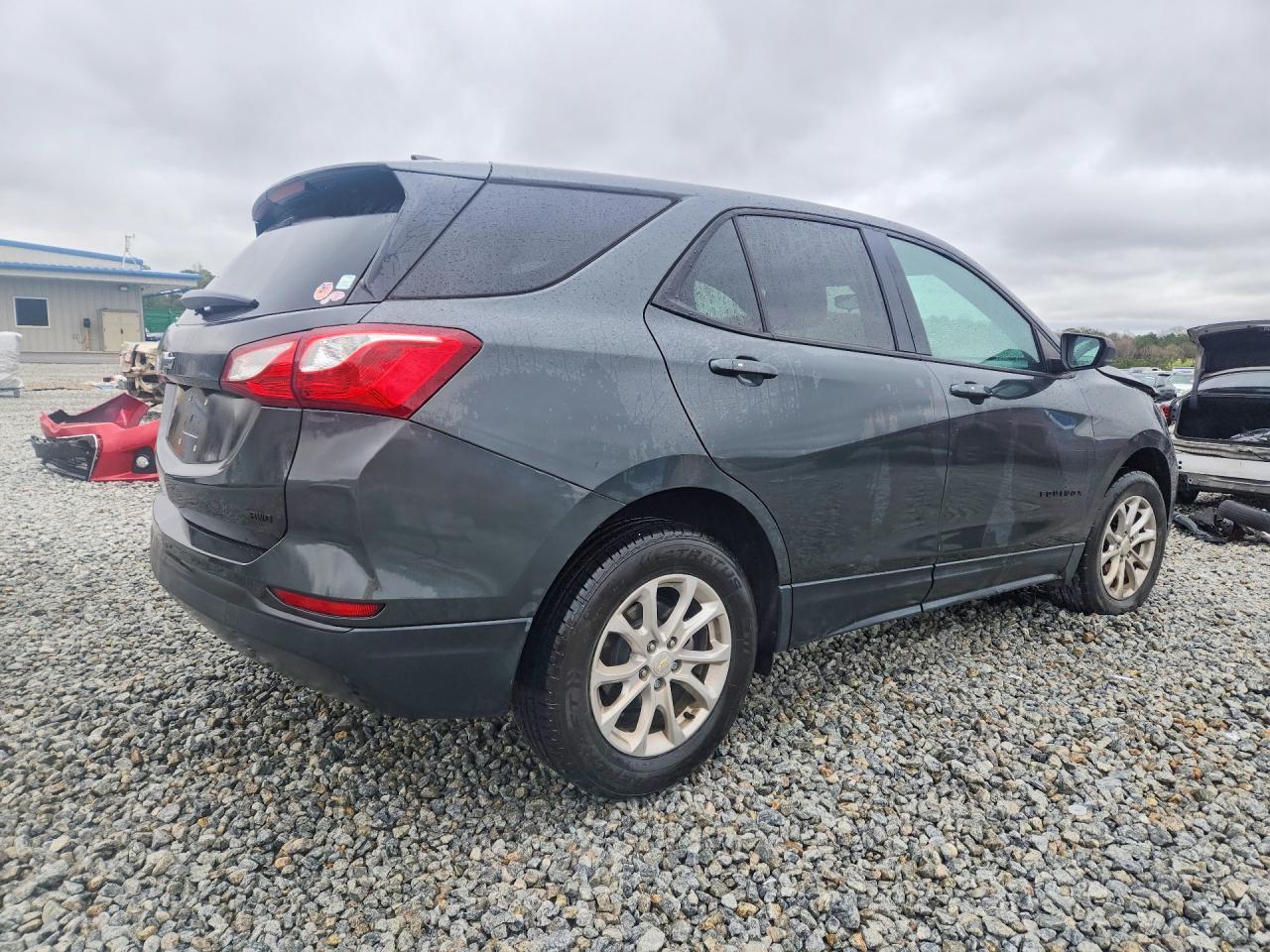 2019 Chevrolet Equinox Ls - zdjęcie 3