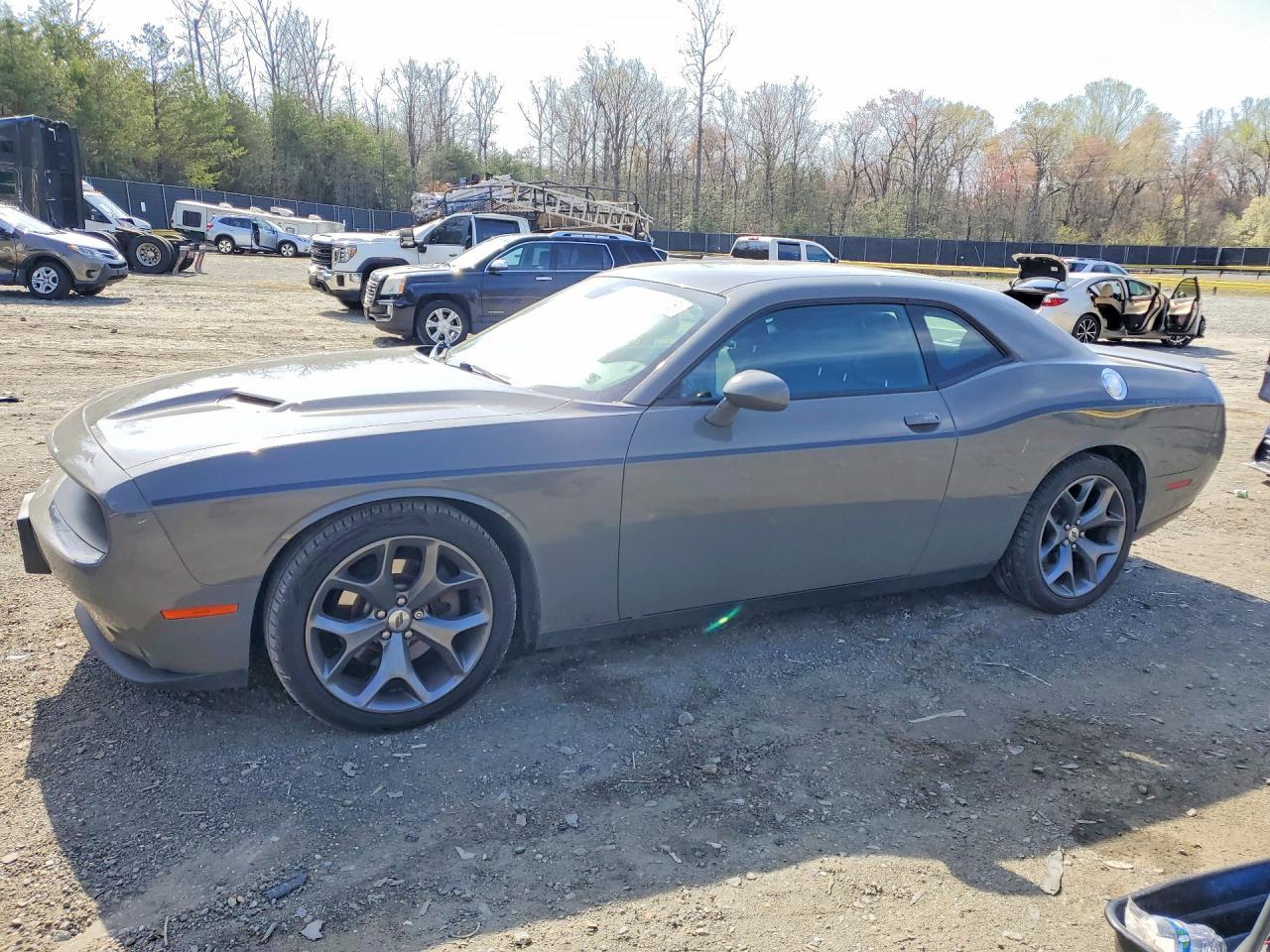 2018 Dodge Challenger Sxt - zdjęcie główne